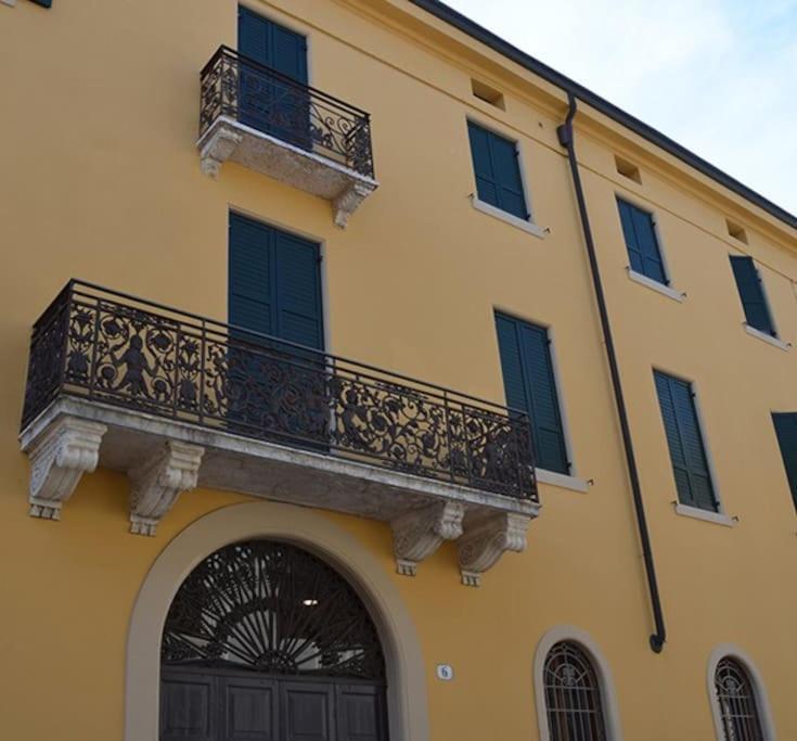 Queen Verona Luxury Apartment Kültér fotó