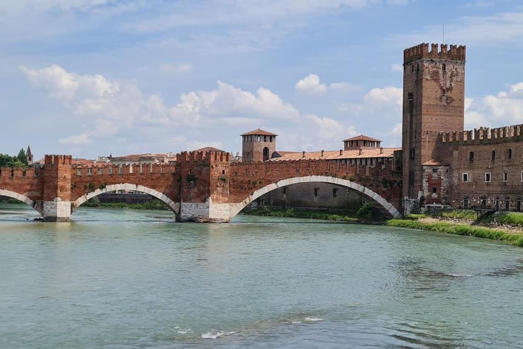 Queen Verona Luxury Apartment Kültér fotó