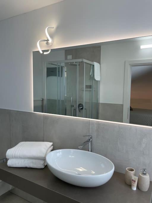 Queen Verona Luxury Apartment Kültér fotó